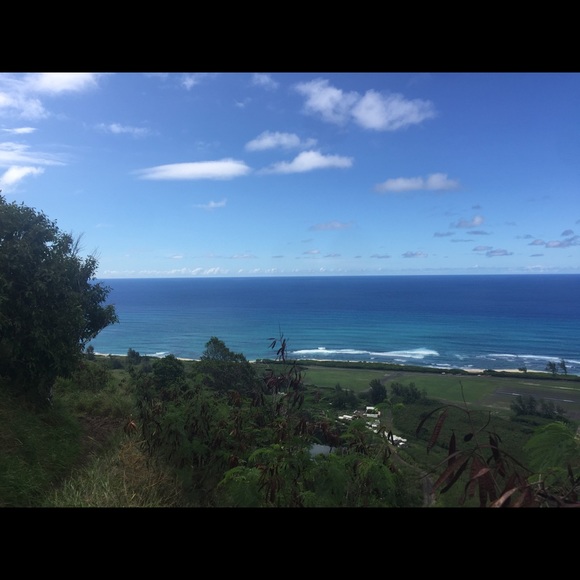 Meet your Posher, Jennifer - Picture 2 of 4